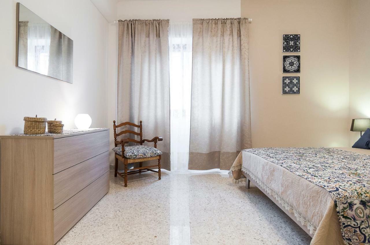 Casa Vacanza Flora Appartement Sperlonga Buitenkant foto
