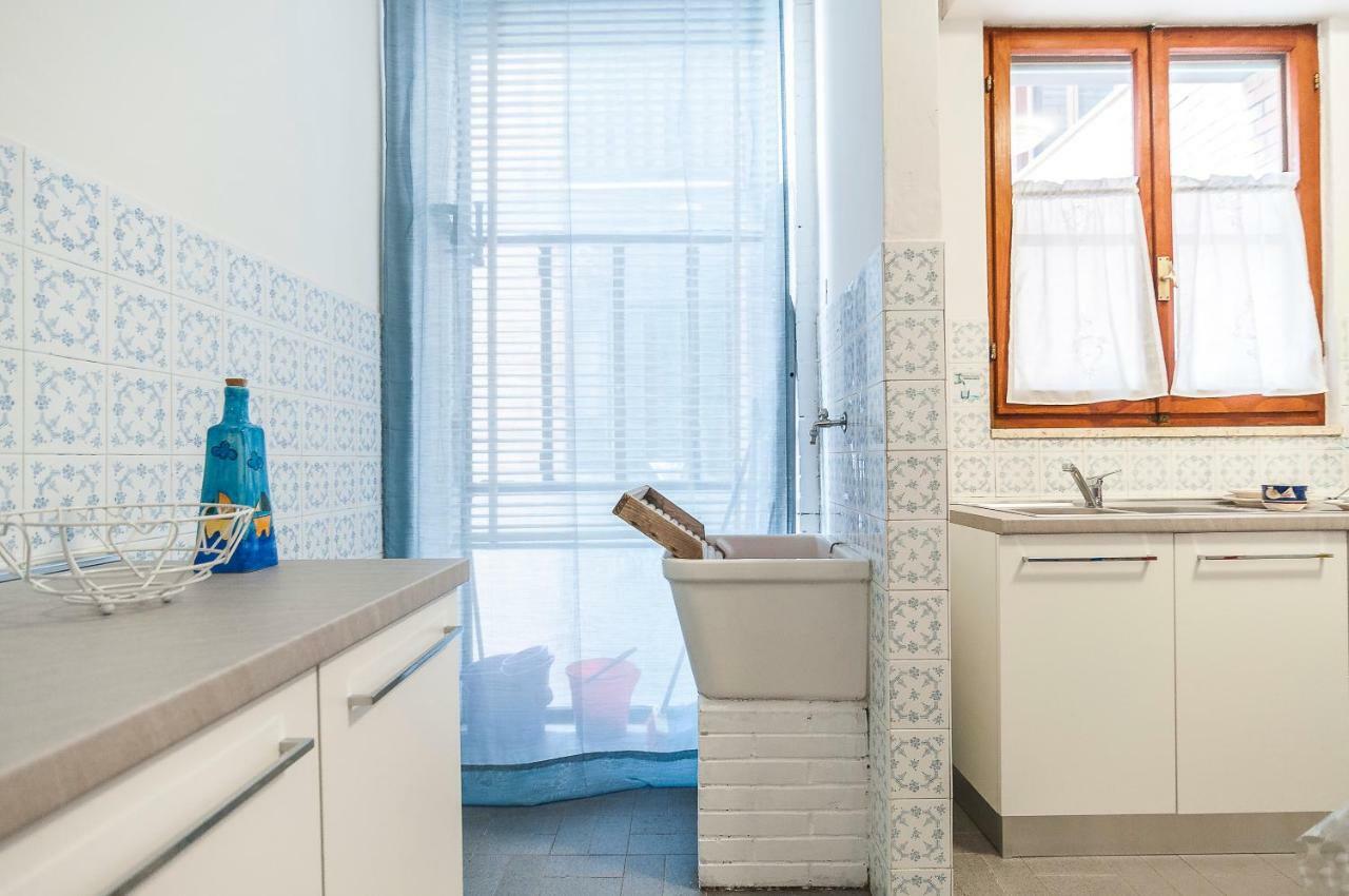 Casa Vacanza Flora Appartement Sperlonga Buitenkant foto