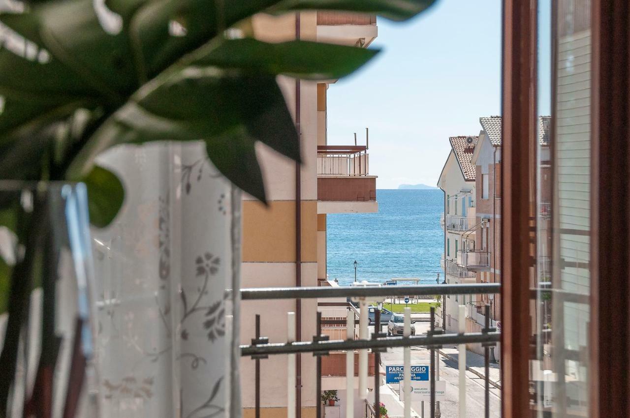 Casa Vacanza Flora Appartement Sperlonga Buitenkant foto