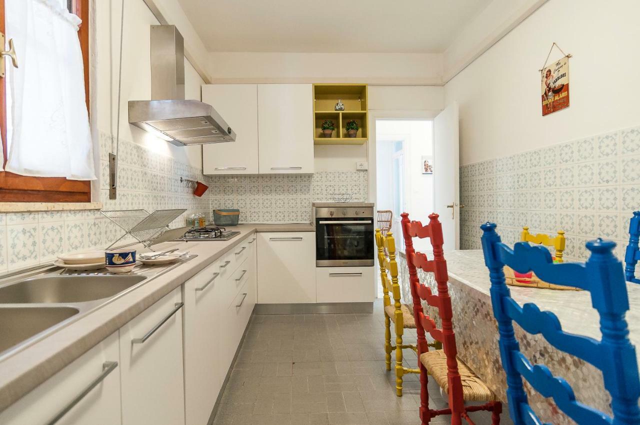 Casa Vacanza Flora Appartement Sperlonga Buitenkant foto