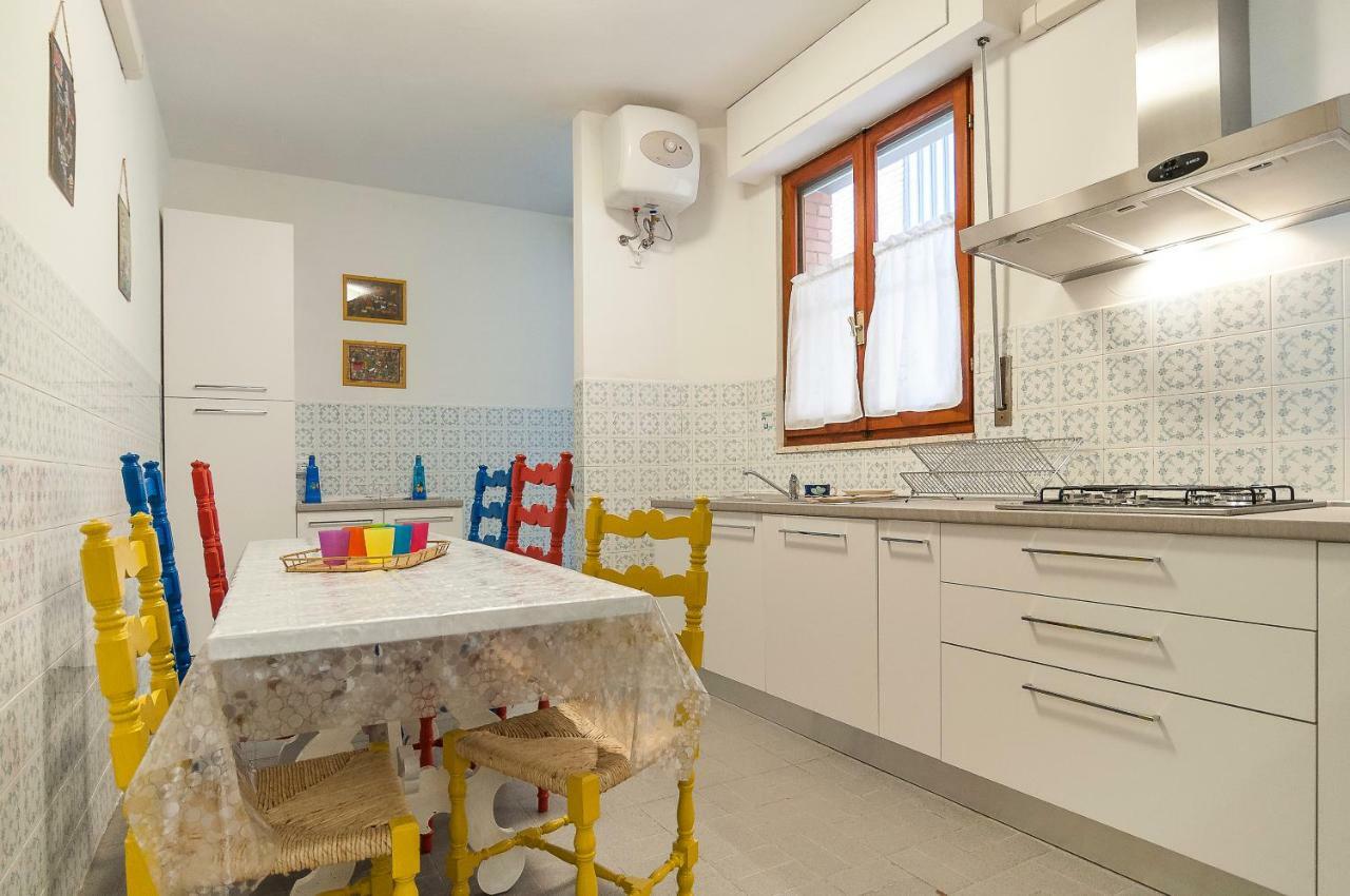 Casa Vacanza Flora Appartement Sperlonga Buitenkant foto